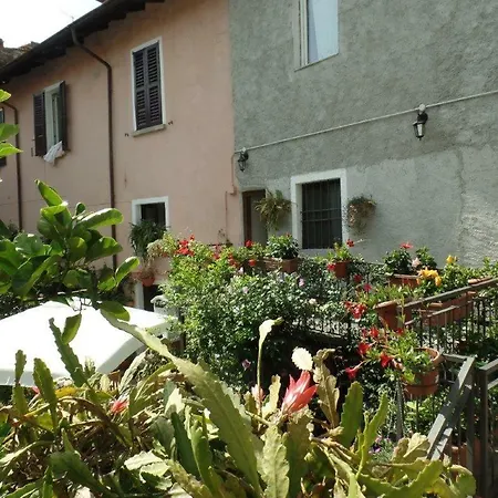 Zia Lina Hotel Dongo