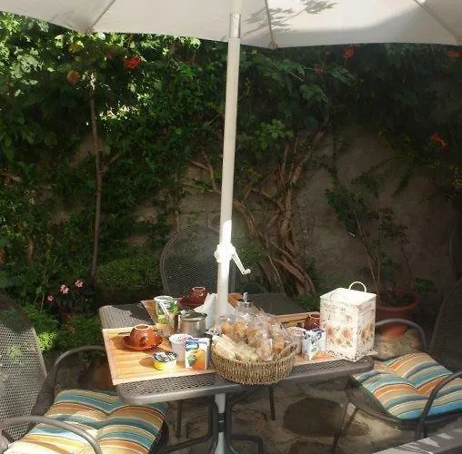 Zia Lina מלון דונגו