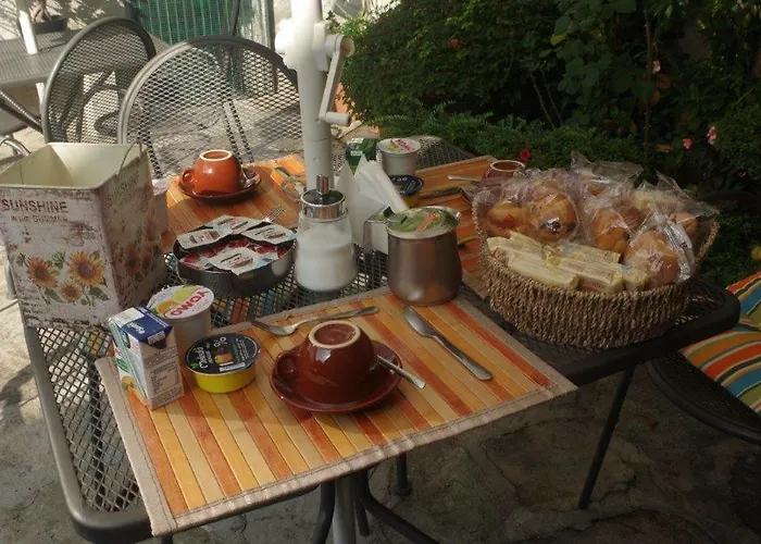 Zia Lina מלון דונגו